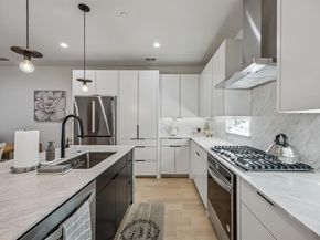 1147 N Madison Avenue  107, Dallas Texas 75208