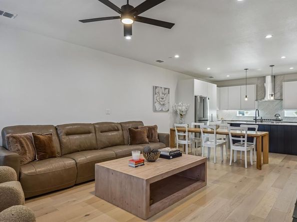 1147 N Madison Avenue  107, Dallas Texas 75208