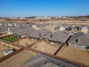 706  Presidio Street , Aubrey Texas 76227