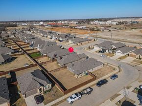 706  Presidio Street , Aubrey Texas 76227