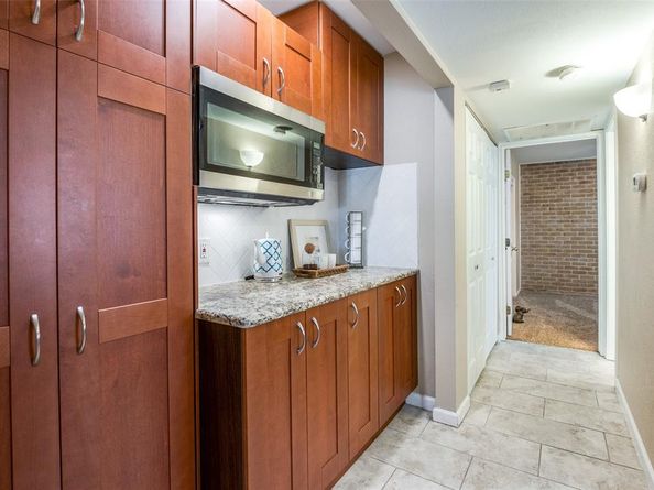 2111  Via Catalina  , Carrollton Texas 75006