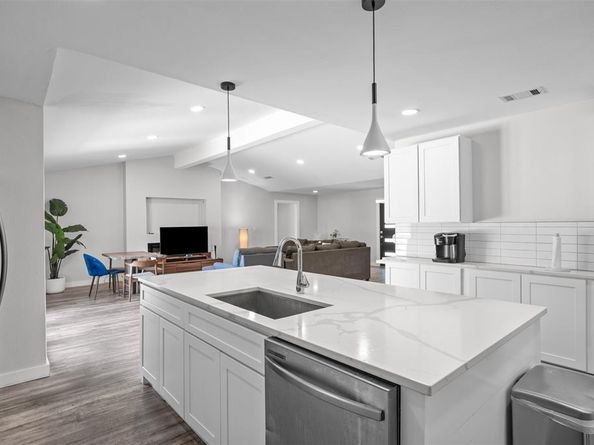 2760 N Hillbrier Circle , Plano Texas 75075