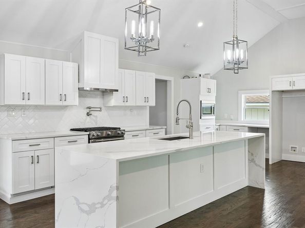 13726  Peyton Drive , Dallas Texas 75240