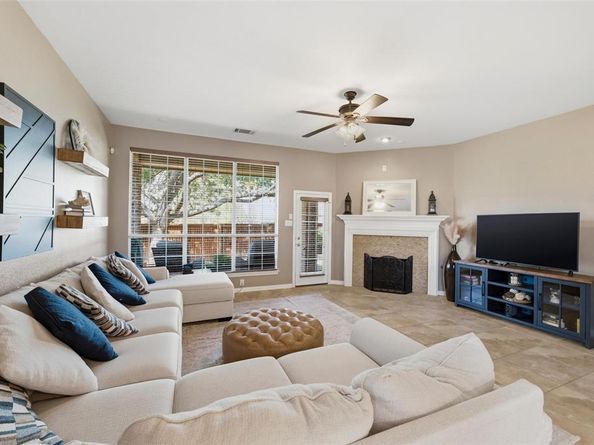 1211  Golf Club Drive , Lantana Texas 76226