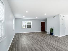 2823  Ermine Way , Farmers Branch Texas 75234
