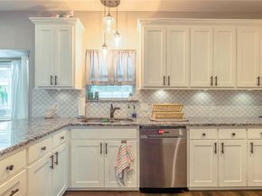 1100  Byron Lane , Arlington Texas 76012