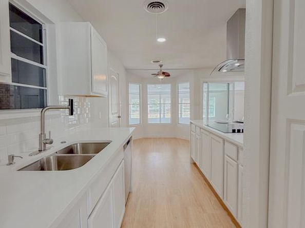 4013  Wedgworth Road S, Fort Worth Texas 76133