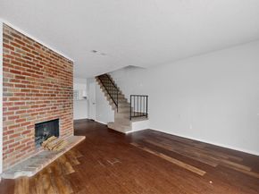 9467  Olde Towne Row , Dallas Texas 75227