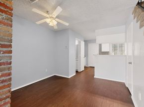 9467  Olde Towne Row , Dallas Texas 75227