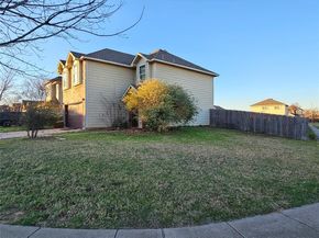 237  Crescent Ridge Drive , Fort Worth Texas 76140