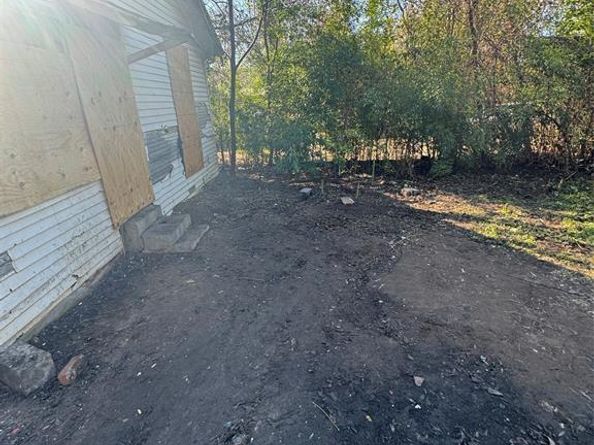 3827  Frank Street , Dallas Texas 75210