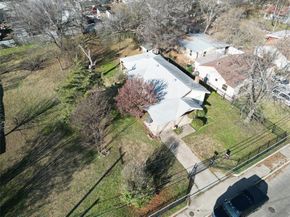 1139 N Bagley Street , Dallas Texas 75211