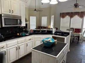 709  Timberview Court N, Fort Worth Texas 76112