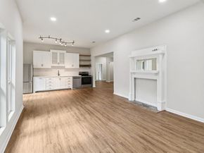 403 S Willomet Avenue , Dallas Texas 75208