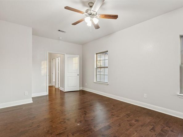 4824  Sunshine Drive , Fort Worth Texas 76105