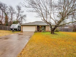 1105  Holly Court , Benbrook Texas 76126