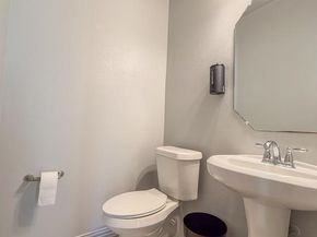 4912  Empire Way , Irving Texas 75038