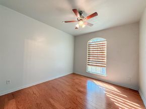 4912  Empire Way , Irving Texas 75038