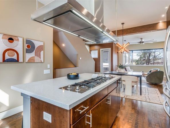 4610  Steel Street , Dallas Texas 75219