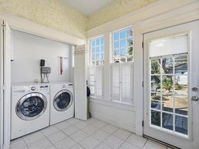 4807  Sycamore Street , Dallas Texas 75204