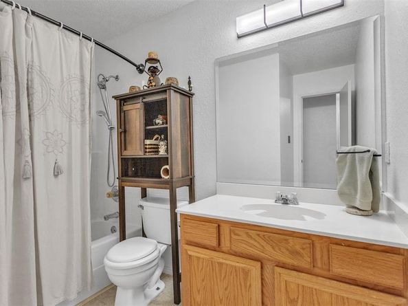 10419  Blackjack Oaks Drive , Dallas Texas 75227