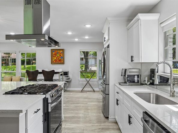 2715  Bonnywood Lane , Dallas Texas 75233
