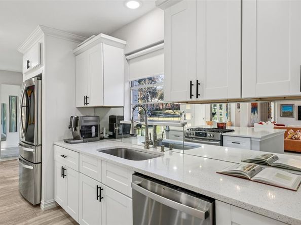2715  Bonnywood Lane , Dallas Texas 75233