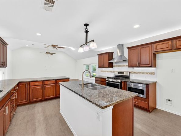 313  King Richard Street , Irving Texas 75061