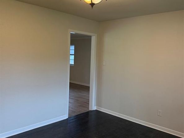 1315  Willow Creek Drive , Lancaster Texas 75146