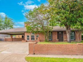 2652  Bluebird Lane , Mesquite Texas 75149