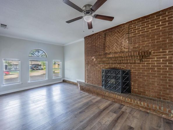 2652  Bluebird Lane , Mesquite Texas 75149