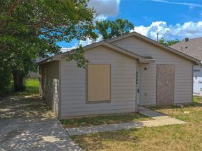 3504  Strong Avenue , Fort Worth Texas 76105