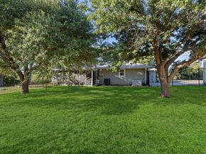 2104-B W Holiday  , Fate Texas 75087