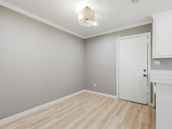 507 E Daugherty Drive , Garland Texas 75041