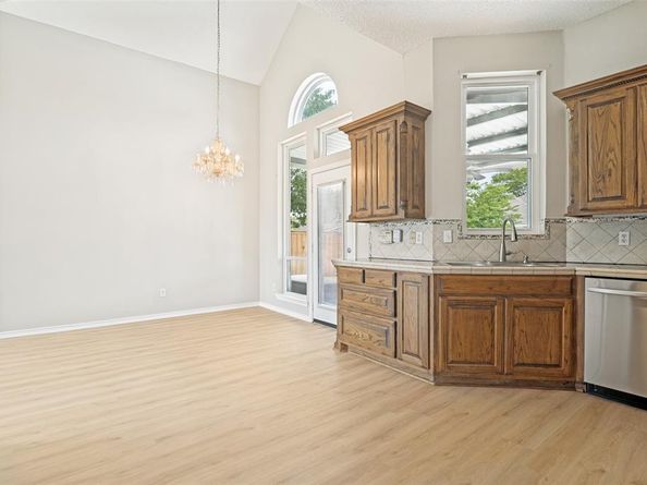 143  Cresthaven Drive , Rockwall Texas 75032