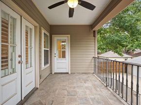 1119 N Winnetka Avenue , Dallas Texas 75208