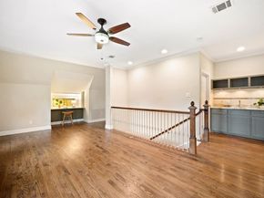 1119 N Winnetka Avenue , Dallas Texas 75208