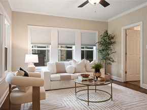 1119 N Winnetka Avenue , Dallas Texas 75208