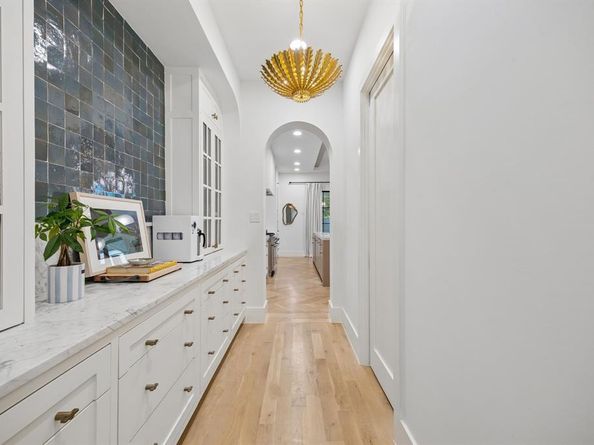 4032  Lively Lane , Dallas Texas 75220