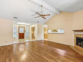 113 E Bancroft Drive , Garland Texas 75040