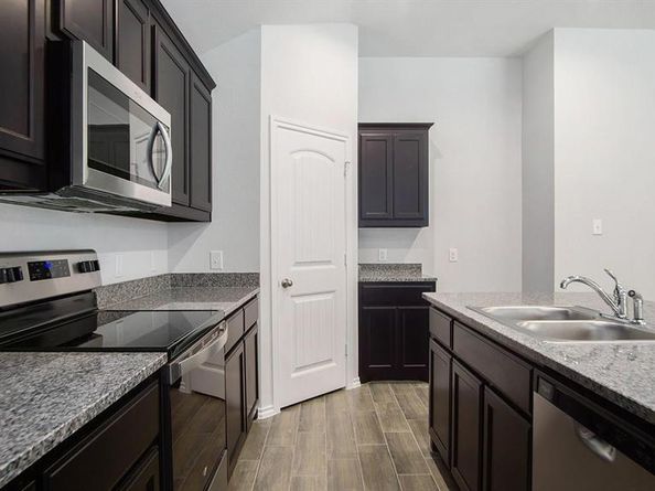 9816  Mescalbean Boulevard , Fort Worth Texas 76036