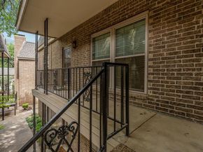 4420  Harlanwood Drive  228, Fort Worth Texas 76109