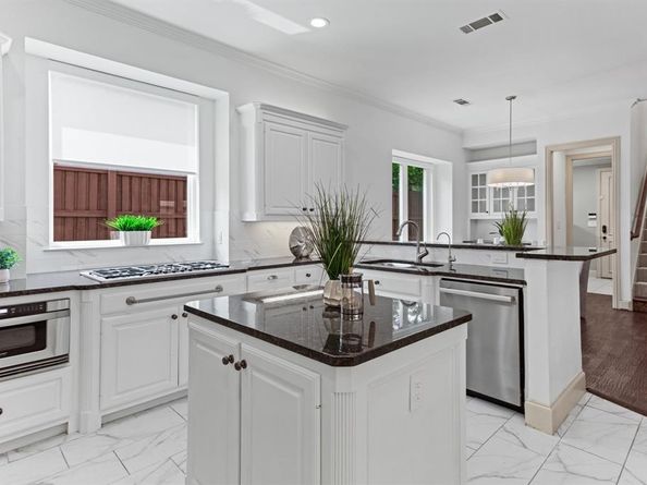 5937  Glendower Lane , Plano Texas 75093