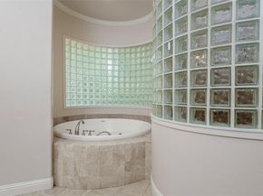2639  Hemingway Court , Arlington Texas 76006