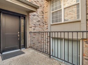 2979  Country Place Circle , Carrollton Texas 75006