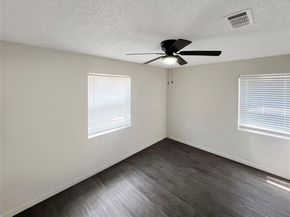 3008  Farrell Lane , Fort Worth Texas 76119