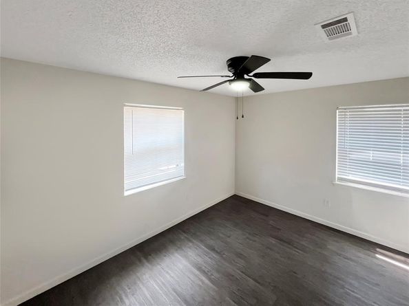 3008  Farrell Lane , Fort Worth Texas 76119