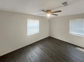 3008  Farrell Lane , Fort Worth Texas 76119
