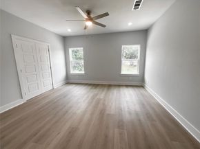 2823  Curvilinear Court , Dallas Texas 75227