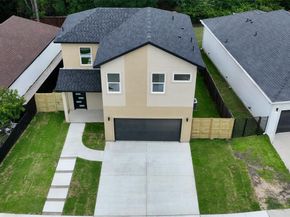 2823  Curvilinear Court , Dallas Texas 75227